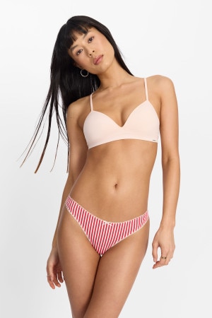 Nancy (She/Her) wears size S and is 170cm tall with 82cm chest and 64cm waist