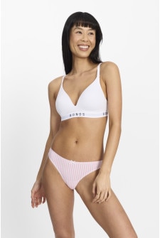 Nancy (She/Her) wears size S and is 170cm tall with 82cm chest and 64cm waist